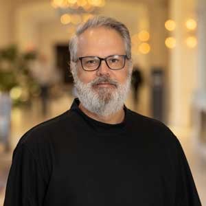 Jamie Conover headshot