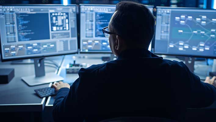 An airline utility working using ARCOS's Ascend airline workforce management software